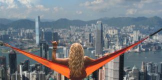 Czy warto udawać kogoś, kim się nie jest? Czy warto udawać kogoś, kim się nie jest?