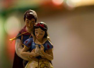 Książę z bajki i królewna nie istnieją Książę z bajki i królewna nie istnieją