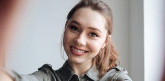 Jak zrobić idealne selfie? Jak zrobić idealne selfie?