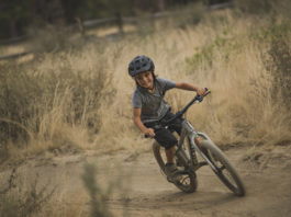 Pierwszy rower Twojego dziecka - jak wybrać młodzieżowy rower do szkoły i rekreacji?