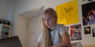 Jesteś uczniem lub studentem? Sprawdź, jak legalnie dorobić Jesteś uczniem lub studentem? Sprawdź, jak legalnie dorobić