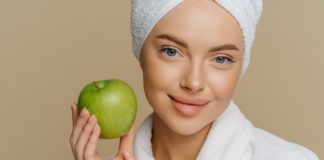 Rodzaje cer i ich pielęgnacja – jak leczyć i zadbać o pielęgnację cery nadreaktywnej? Rodzaje cer i ich pielęgnacja - jak leczyć i zadbać o pielęgnację cery nadreaktywnej?