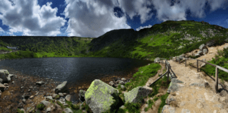 Dlaczego warto odwiedzić Karkonosze i okolice Dlaczego warto odwiedzić Karkonosze i okolice