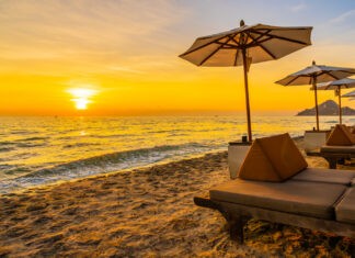 Buty na wakacje nad wodą – jakie modele sprawdzą się na plaży? Buty na wakacje nad wodą – jakie modele sprawdzą się na plaży?