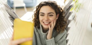 Bateria na cały dzień. Ranking smartfonów z długim czasem pracy na jednym ładowaniu Bateria na cały dzień. Ranking smartfonów z długim czasem pracy na jednym ładowaniu