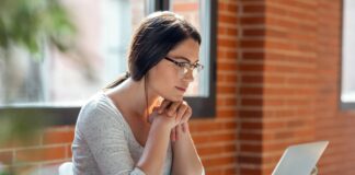 Laptopy dla nauczycieli muzyki: Specjalistyczne oprogramowanie i możliwości Laptopy dla nauczycieli muzyki: Specjalistyczne oprogramowanie i możliwości