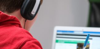 Angielski na YouTube: Top 5 kanałów, które sprawią, że nauka stanie się łatwa i przyjemna Angielski na YouTube: Top 5 kanałów, które sprawią, że nauka stanie się łatwa i przyjemna