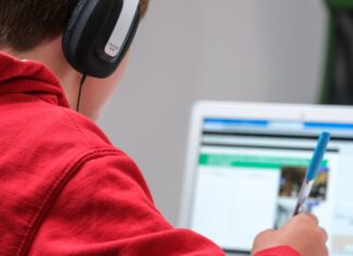 Angielski na YouTube: Top 5 kanałów, które sprawią, że nauka stanie się łatwa i przyjemna Angielski na YouTube: Top 5 kanałów, które sprawią, że nauka stanie się łatwa i przyjemna