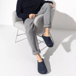 Buty Birkenstock jesienią - stylowe i wygodne obuwie domowe