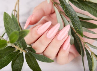 Lakiery hybrydowe – modne, wiosenne kolory Lakiery hybrydowe - modne, wiosenne kolory
