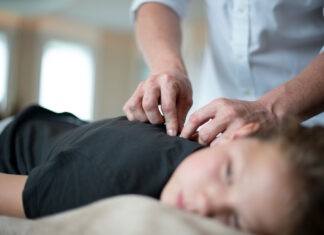 Dlaczego warto korzystać z masaży relaksacyjnych – najważniejsze zalety zabiegu Dlaczego warto korzystać z masaży relaksacyjnych – najważniejsze zalety zabiegu