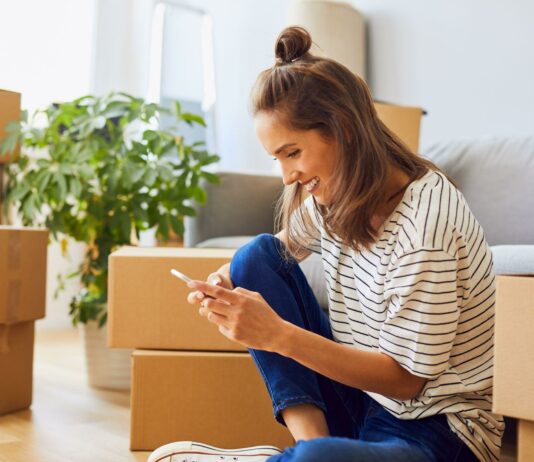 Mieszkanie studenckie – co musisz wiedzieć o łączu internetowym i telewizji? Mieszkanie studenckie – co musisz wiedzieć o łączu internetowym i telewizji?