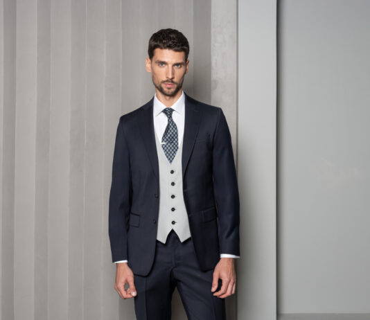 Męskie stylizacje na studniówkę – jaki kolor garnituru wybrać? Męskie stylizacje na studniówkę – jaki kolor garnituru wybrać?